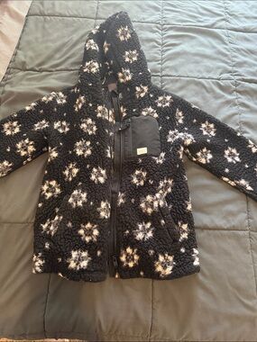 Roxy Black Sherpa Hooded Jacket with Snowflake Print Girls size L